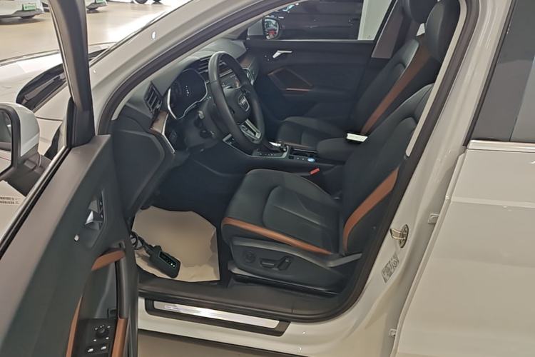 Used Audi Q3 2023 35 TFSI Fashion Elegant Version (1.4T) Left Front Seat