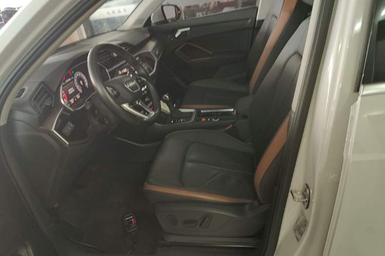Used Audi Q3 2023 35 TFSI Fashion Elegant Version (1.5T) Left Front Seat