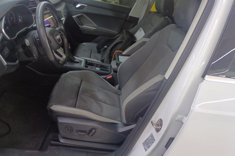 Used Audi Q3 2023 35 TFSI Fashion Dynamic Model (1.4T) Left Front Seat