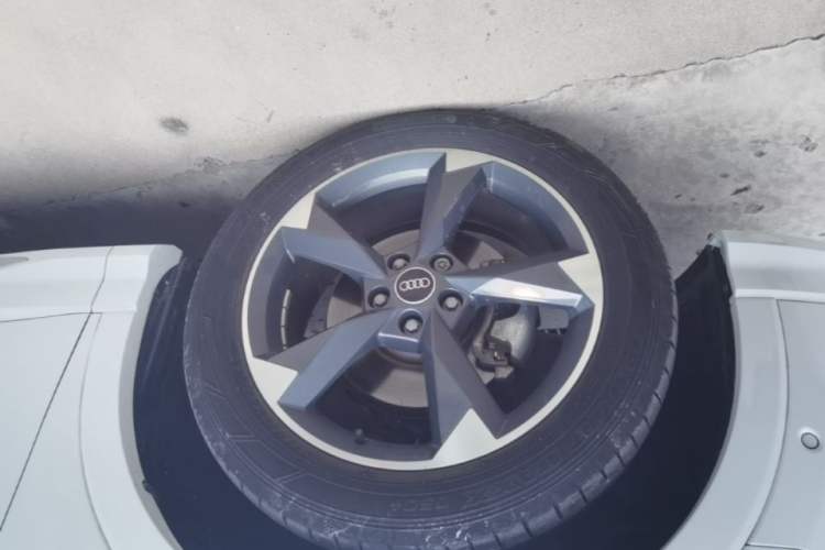 Used Audi Q3 2023 35 TFSI Fashion Dynamic Model (1.4T) Left Front Wheel Hub