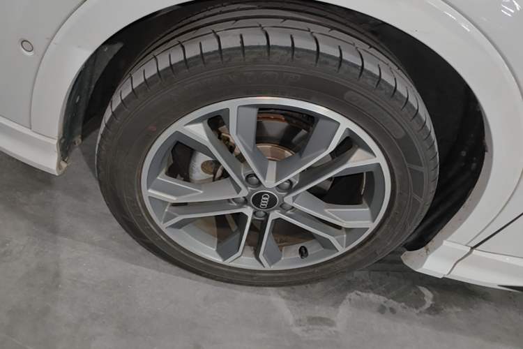 Used Audi Q3 2023 35 TFSI Fashion Dynamic Model (1.4T) Left Front Wheel Hub