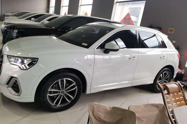 Used Audi Q3 2023 35 TFSI Progressive Dynamic Edition (1.4T) Left Side