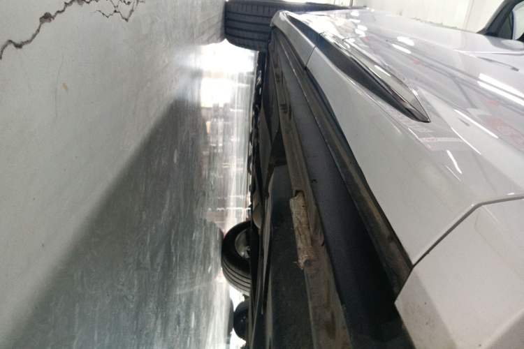 Used Audi Q3 2023 Updated 40 TFSI Fashionable and Dynamic Version Left Side Sill