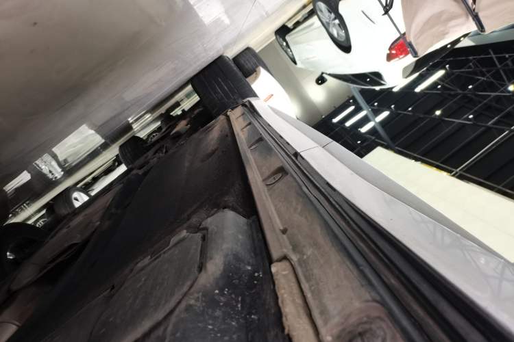 Used Audi Q3 2023 35 TFSI Progressive Dynamic Edition (1.4T) Left Side Sill