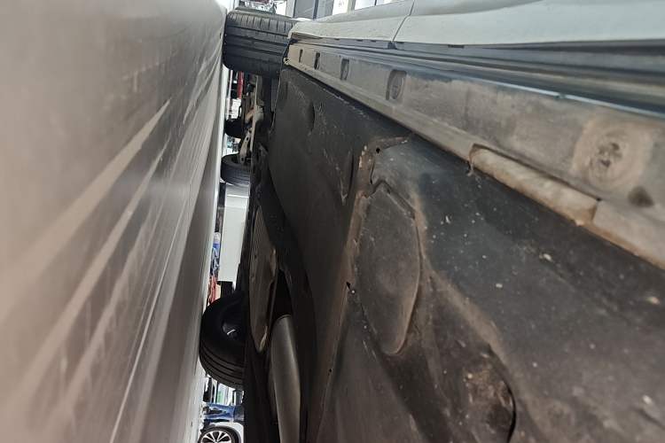 Used Audi Q3 2023 35 TFSI Fashion Dynamic Model (1.5T) Left Side Sill