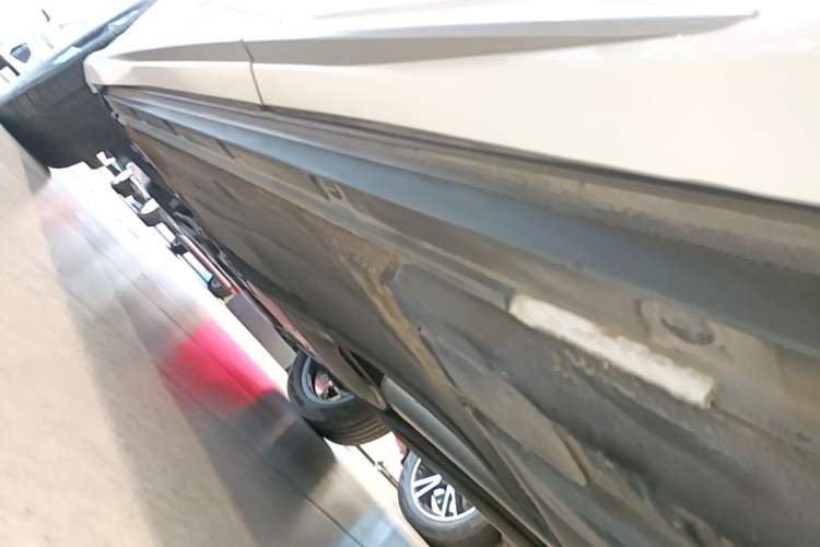Used Audi Q3 2023 35 TFSI Fashion Dynamic Model (1.5T) Left Side Sill