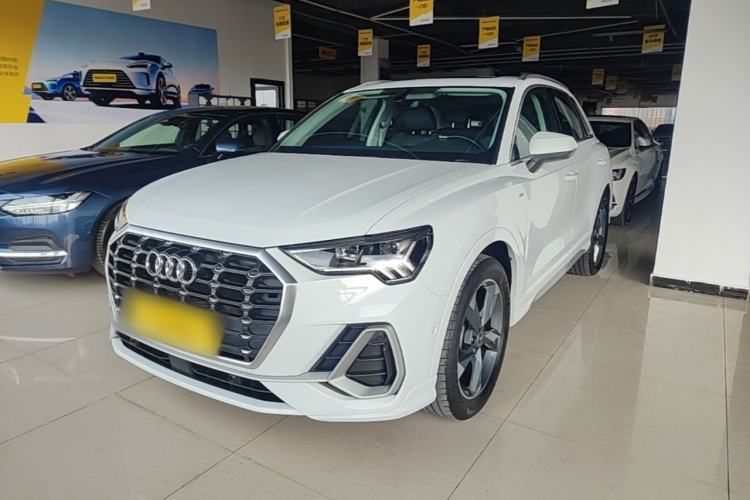 Audi Q3 2023 35 TFSI Fashion Dynamic Model (1.5T) с пробегом Guazi used car, China used car export, Used car for sale, Used cars, Cheapest cars for sale