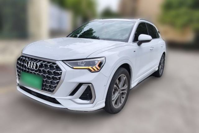 Used Audi Q3 2023 40 TFSI Fashion Dynamic Model