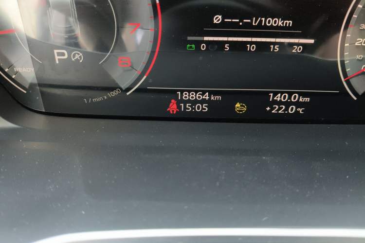 Used Audi Q3 2023 35 TFSI Fashion Dynamic Model (1.4T) Odometer Close Up