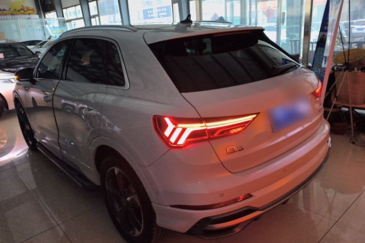 Used Audi Q3 2023 35 TFSI Fashion Dynamic Model (1.5T) Rear Left 45 Deg