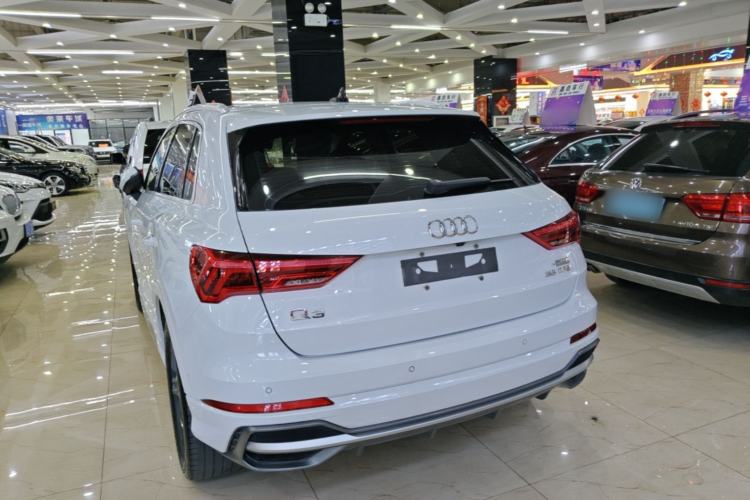 Used Audi Q3 2023 35 TFSI Fashion Dynamic Model (1.4T) Rear Left 45 Deg