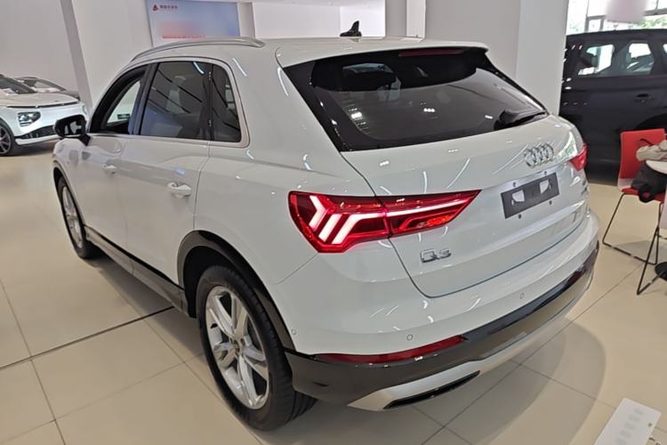 Used Audi Q3 2023 35 TFSI Fashion Elegant Version (1.4T) Rear Left 45 Deg