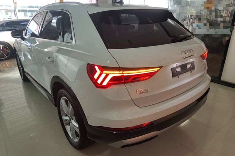 Used Audi Q3 2023 35 TFSI Fashion Elegant Version (1.5T) Rear Left 45 Deg