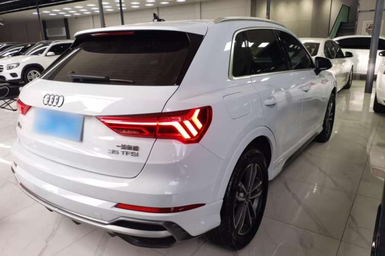 Used Audi Q3 2023 35 TFSI Progressive Dynamic Edition (1.4T) Rear Right 45 Deg