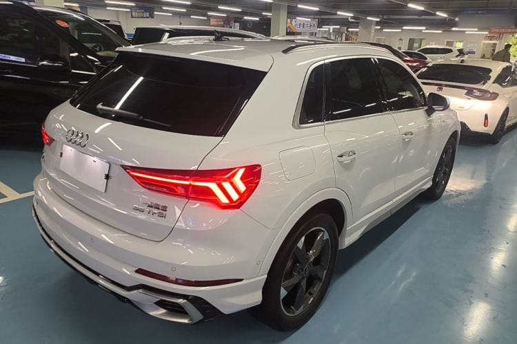 Used Audi Q3 2023 35 TFSI Fashion Dynamic Model (1.5T) Rear Right 45 Deg