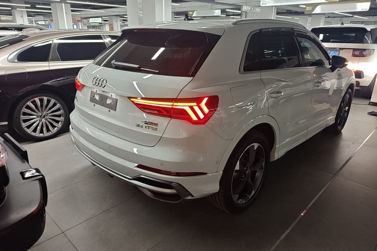 Used Audi Q3 2023 35 TFSI Fashion Dynamic Model (1.5T) Rear Right 45 Deg