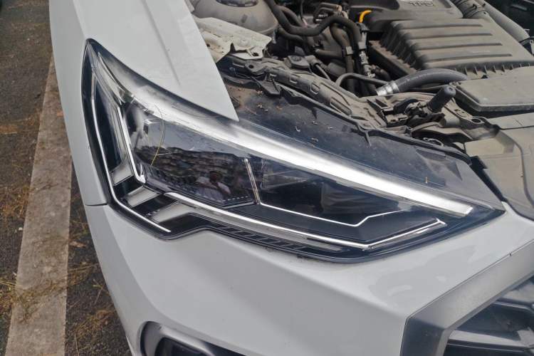 Used Audi Q3 2023 35 TFSI Fashion Dynamic Model (1.4T) Right Front Headlight