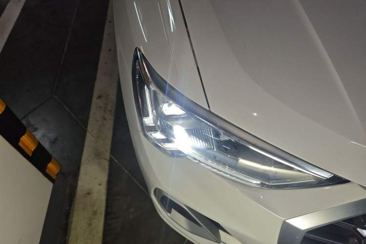 Used Audi Q3 2023 35 TFSI Fashion Dynamic Model (1.4T) Right Front Headlight