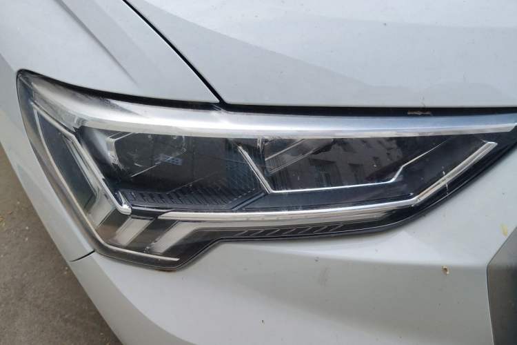 Used Audi Q3 2023 35 TFSI Fashion Elegant Version (1.4T) Right Front Headlight