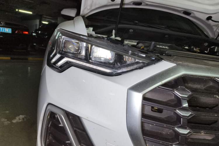 Used Audi Q3 2023 35 TFSI Fashion Dynamic Model (1.4T) Right Front Headlight
