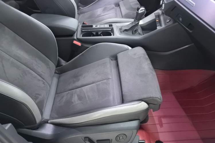 Used Audi Q3 2023 35 TFSI Fashion Dynamic Model (1.5T) Right Front Seat