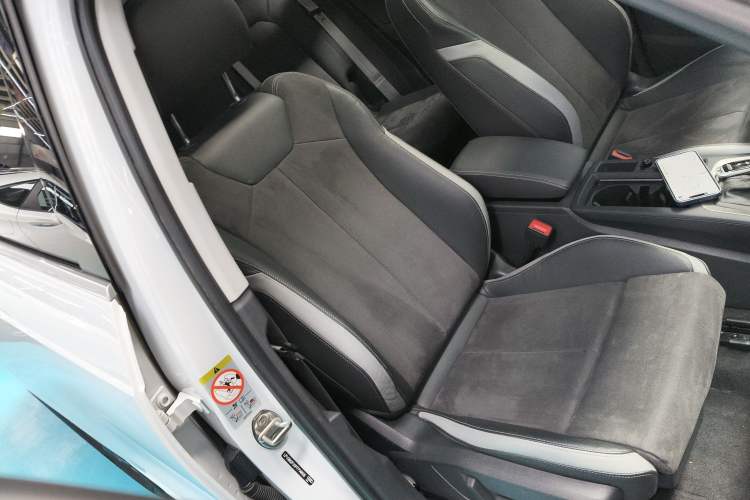 Used Audi Q3 2023 35 TFSI Fashion Dynamic Model (1.5T) Right Front Seat