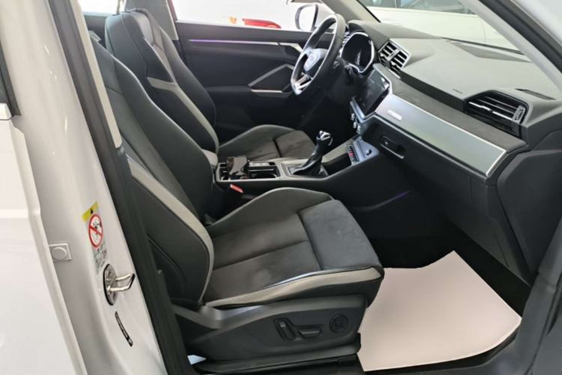 Used Audi Q3 2023 40 TFSI Fashion Dynamic Model Right Front Seat