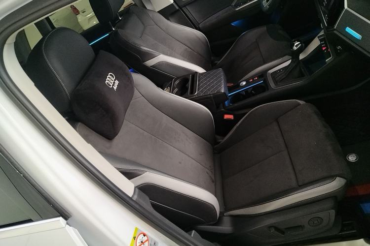 Used Audi Q3 2023 35 TFSI Progressive Dynamic Edition (1.4T) Right Front Seat