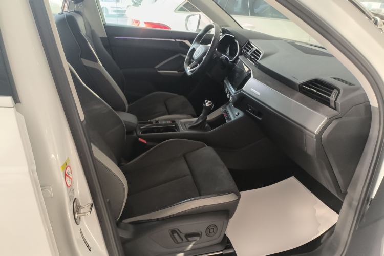 Used Audi Q3 2023 40 TFSI Fashion Dynamic Model Right Front Seat