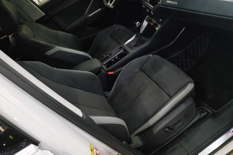 Used Audi Q3 2023 35 TFSI Fashion Dynamic Model (1.4T) Right Front Seat