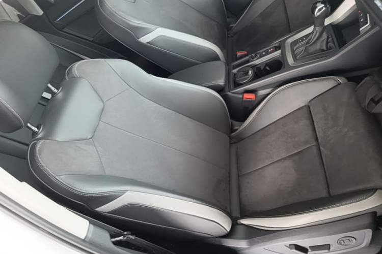 Used Audi Q3 2023 35 TFSI Fashion Dynamic Model (1.4T) Right Front Seat
