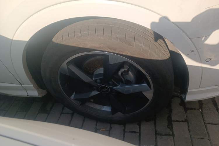 Used Audi Q3 2023 35 TFSI Fashion Dynamic Model (1.4T) Right Front Wheel Hub