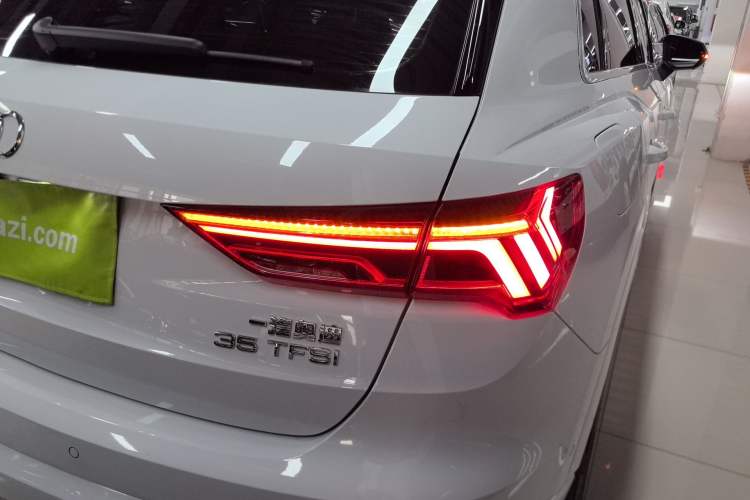 Used Audi Q3 2023 35 TFSI Fashion Dynamic Model (1.5T) Right Rear Taillight