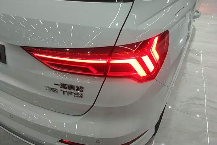 Used Audi Q3 2023 35 TFSI Fashion Dynamic Model (1.5T) Right Rear Taillight