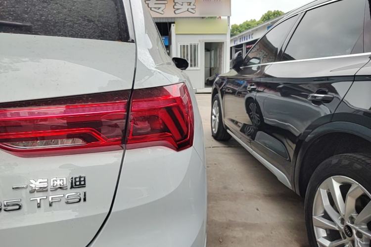 Used Audi Q3 2023 35 TFSI Advanced Dynamic Edition (1.5T) Right Rear Taillight