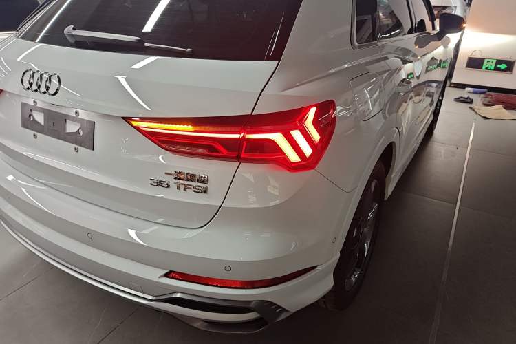 Used Audi Q3 2023 35 TFSI Fashion Dynamic Model (1.5T) Right Rear Taillight