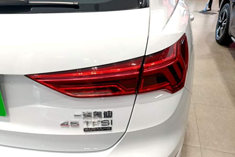 Used Audi Q3 2023 35 TFSI Fashion Dynamic Model (1.5T) Right Rear Taillight