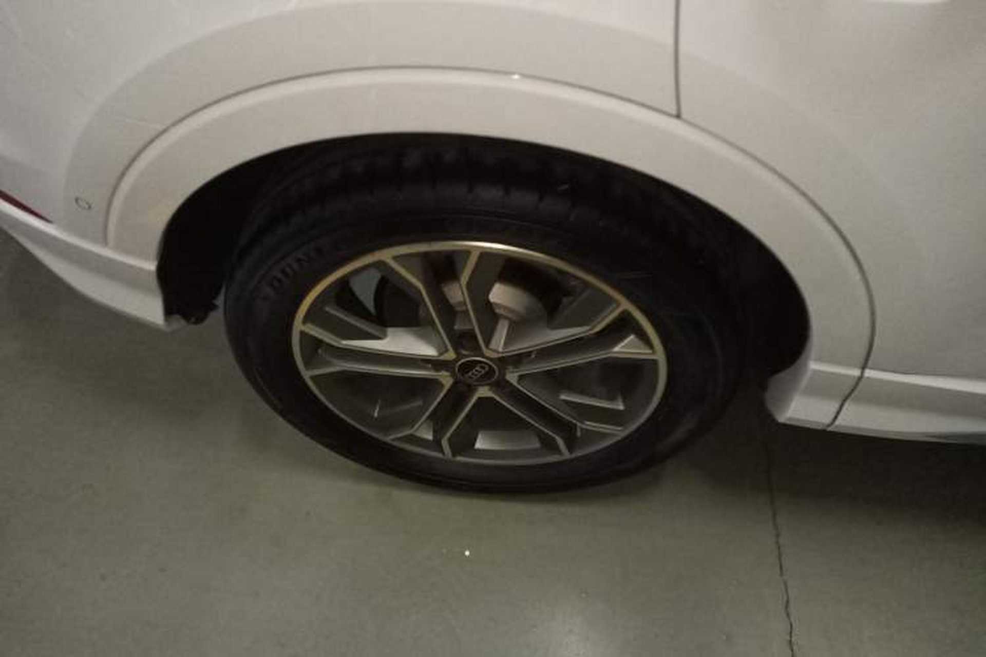 Used Audi Q3 2023 Updated 40 TFSI Fashionable and Dynamic Version Right Rear Wheel Hub