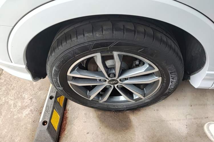 Used Audi Q3 2023 35 TFSI Advanced Dynamic Edition (1.5T) Right Rear Wheel Hub