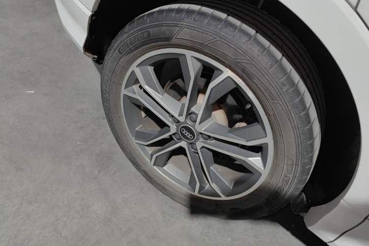 Used Audi Q3 2023 35 TFSI Fashion Dynamic Model (1.4T) Right Rear Wheel Hub
