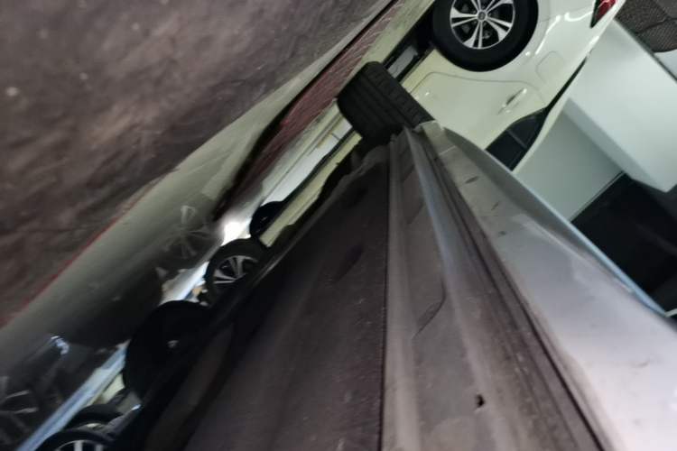 Used Audi Q3 2023 35 TFSI Progressive Dynamic Edition (1.4T) Right Side Sill