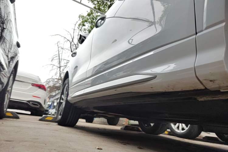 Used Audi Q3 2023 35 TFSI Advanced Dynamic Edition (1.5T) Right Side Sill