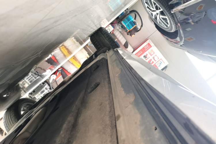 Used Audi Q3 2023 35 TFSI Progressive Dynamic Edition (1.4T) Right Side Sill