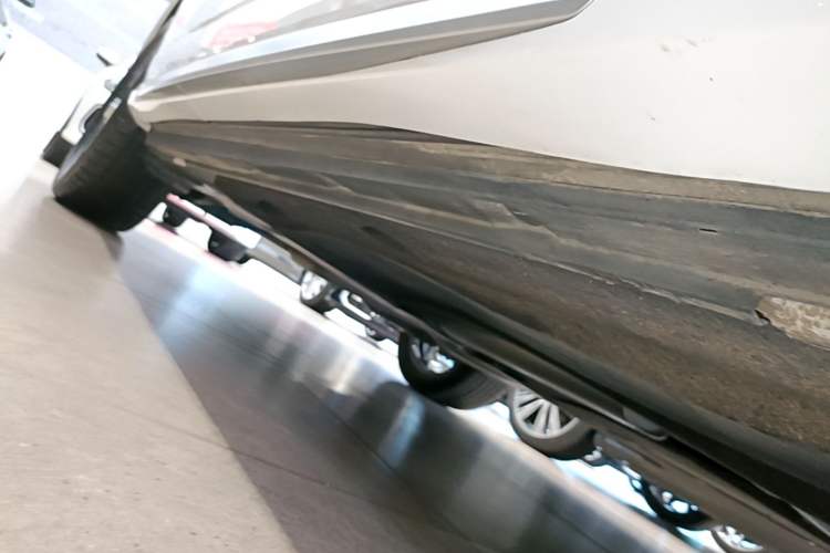 Used Audi Q3 2023 35 TFSI Fashion Dynamic Model (1.5T) Right Side Sill