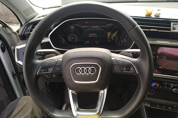 Used Audi Q3 2023 35 TFSI Fashion Dynamic Model (1.4T) Steering Wheel
