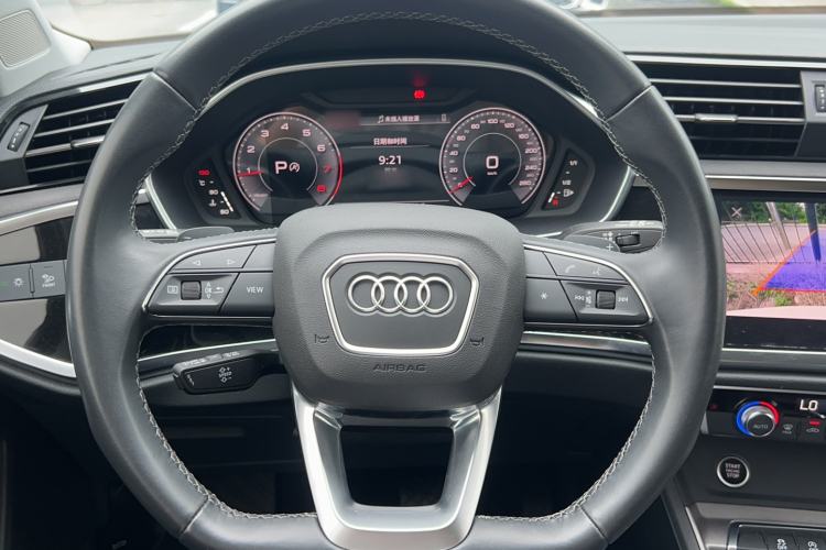 Used Audi Q3 2023 35 TFSI Fashion Dynamic Model (1.4T) Steering Wheel