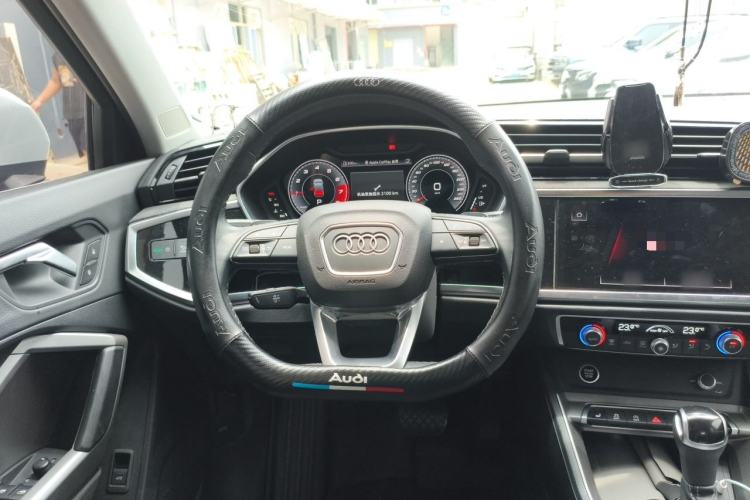 Used Audi Q3 2023 35 TFSI Fashion Dynamic Model (1.5T) Steering Wheel