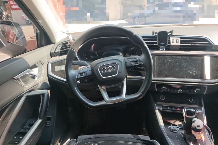 Used Audi Q3 2023 35 TFSI Fashion Dynamic Model (1.4T) Steering Wheel