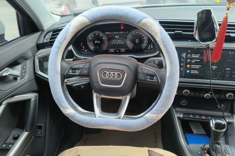 Used Audi Q3 2023 35 TFSI Fashion Dynamic Model (1.4T) Steering Wheel