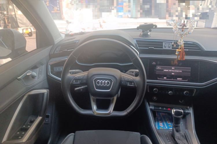 Used Audi Q3 2023 35 TFSI Fashion Dynamic Model (1.4T) Steering Wheel